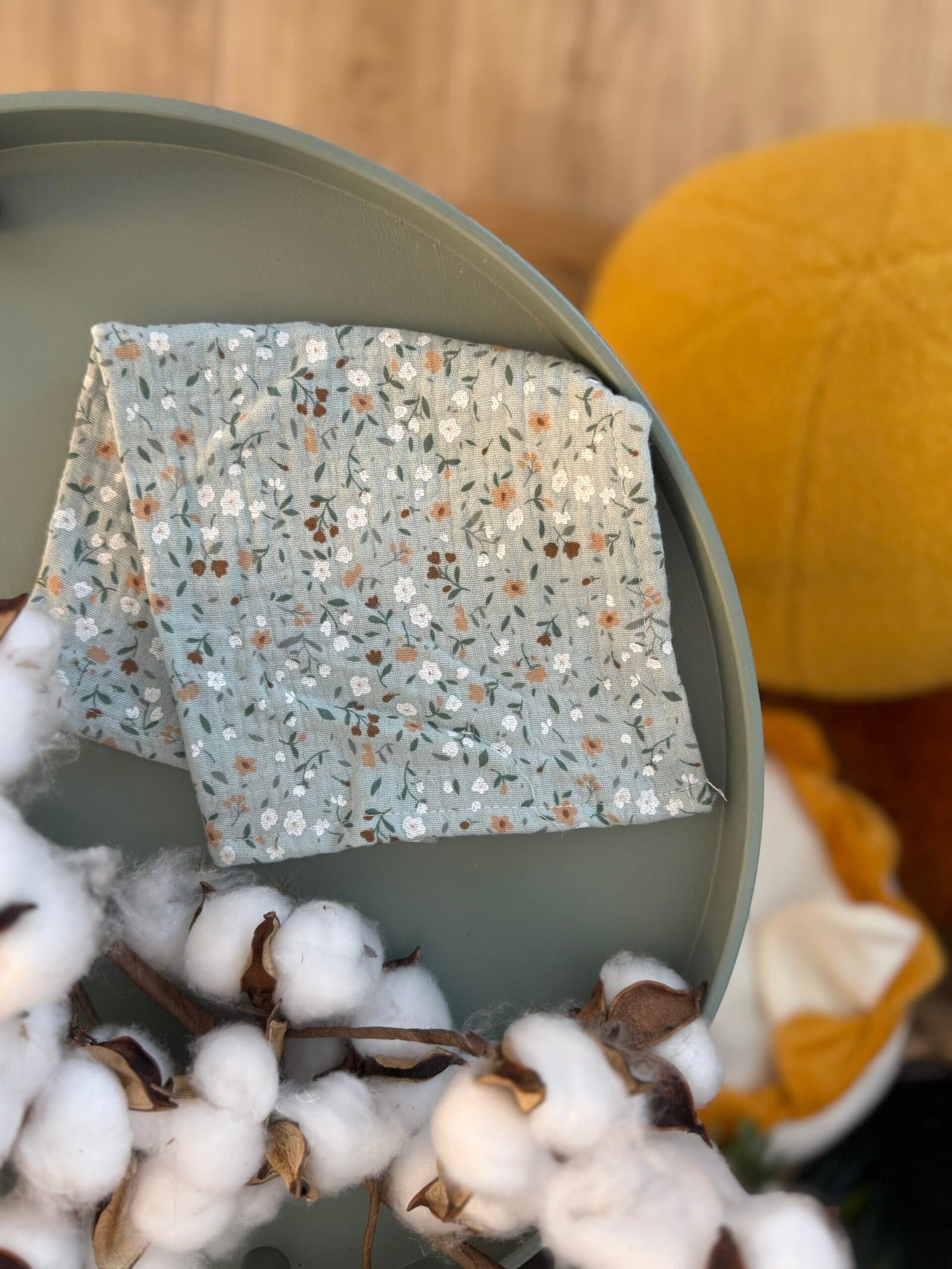 Mini zelena s cvjeticima 10kom